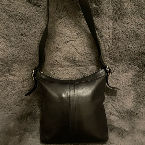 Coach Handbags - 🎊7XHP🎊 Coach Pure Leather Vintage Bag‼️